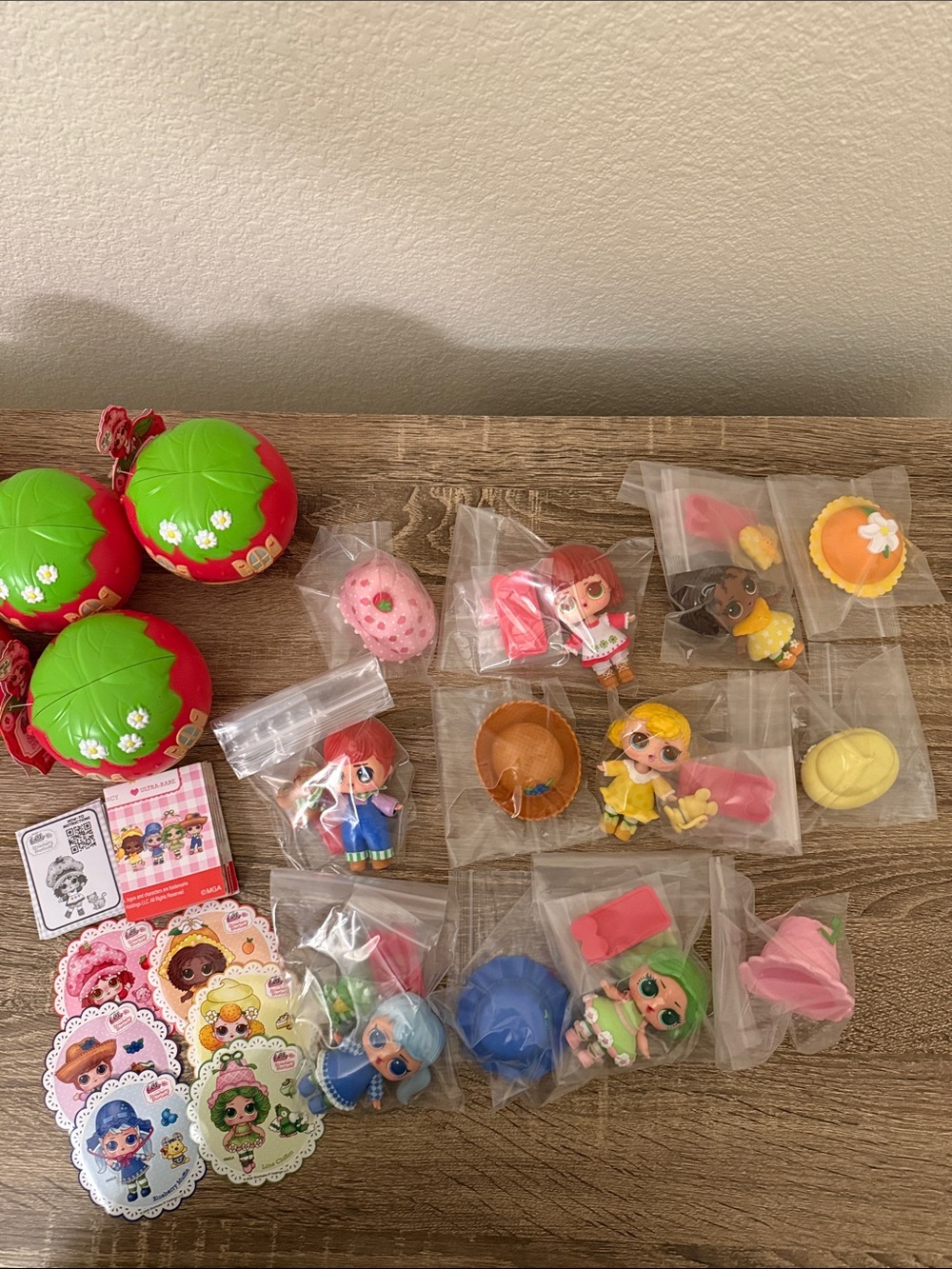 LOL Surprise Loves Strawberry Shortcake Tots Scented Complete Collection of 6